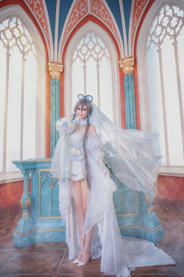露兒大魔王_ 洛天依花嫁cosplay，超可爱第 3 张图片