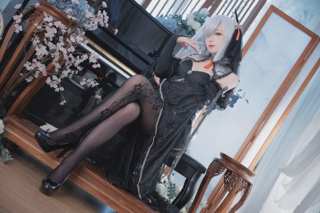 封疆疆v 原神 申鹤 同人黑婚纱第 5 张图片