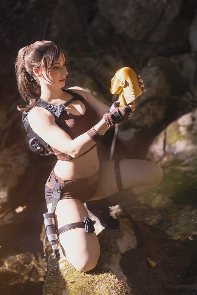 EnjiNight Lara Croft第 19 张图片